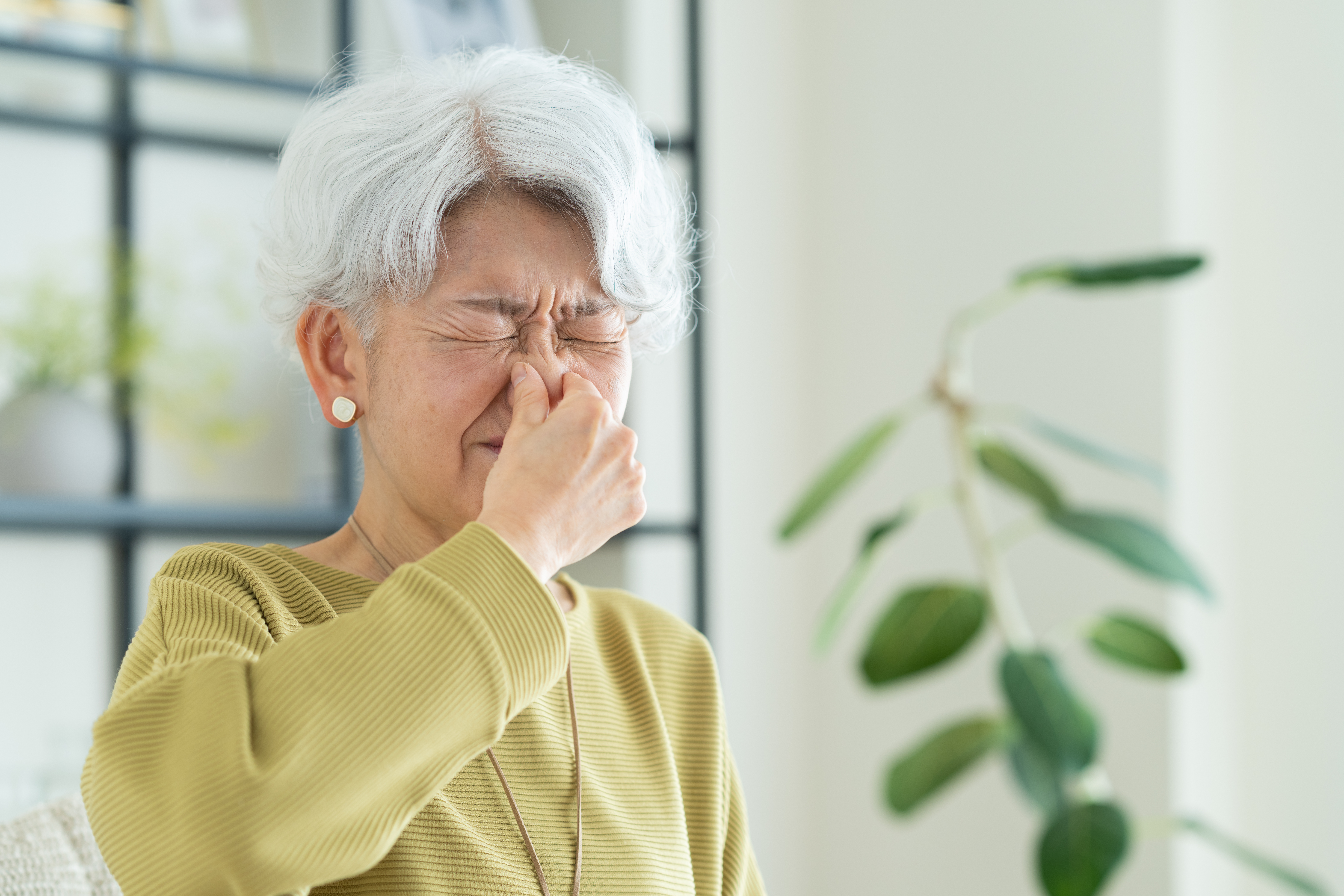 Why ‘old people smell’ happens — and the superfood you can eat