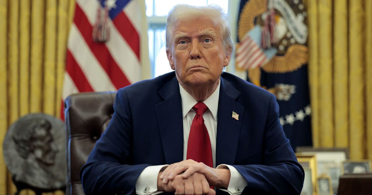 Trump takes new swipe at Powell as Fed dismisses