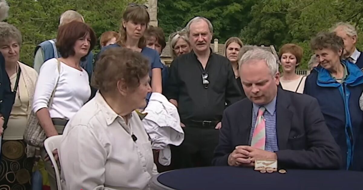 Antiques Roadshow expert ‘nervous’ as he delivers | UK News
