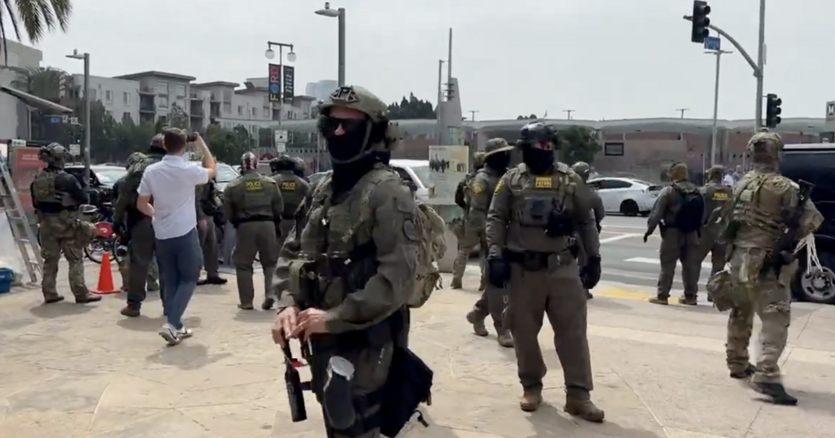 Armed Border Patrol storms Gavin Newsom LA press | Political News