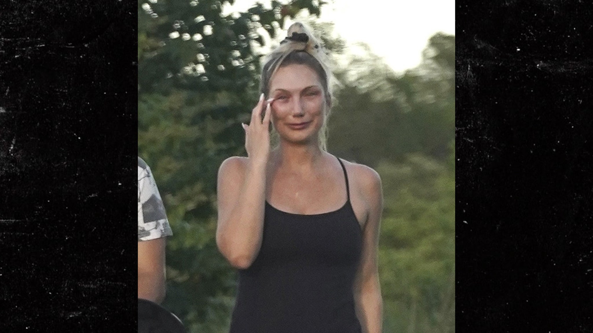 Brooke Hogan In Tears During Stroll After Dad
