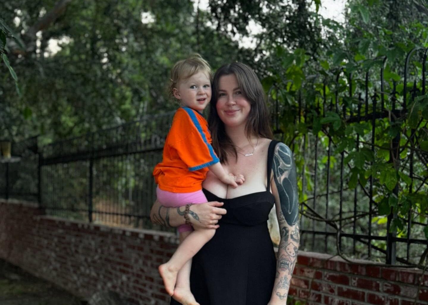 Ireland Baldwin Shares Sweet Moment With Daughter | Gossip Wire News