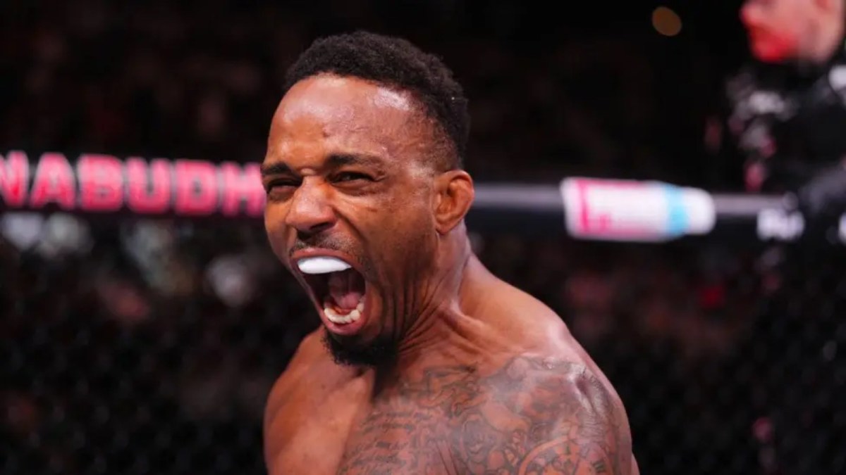 Lerone Murphy knocks Aaron Pico out in UFC 319