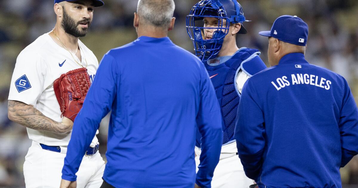 Letters: Dodgers keep their hands in pockets at
