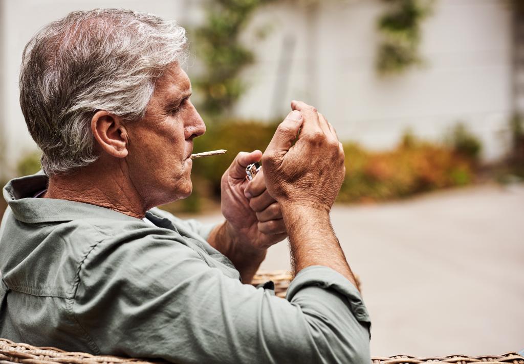 My husband is addicted to cannabis — and it makes | Lifestyle News