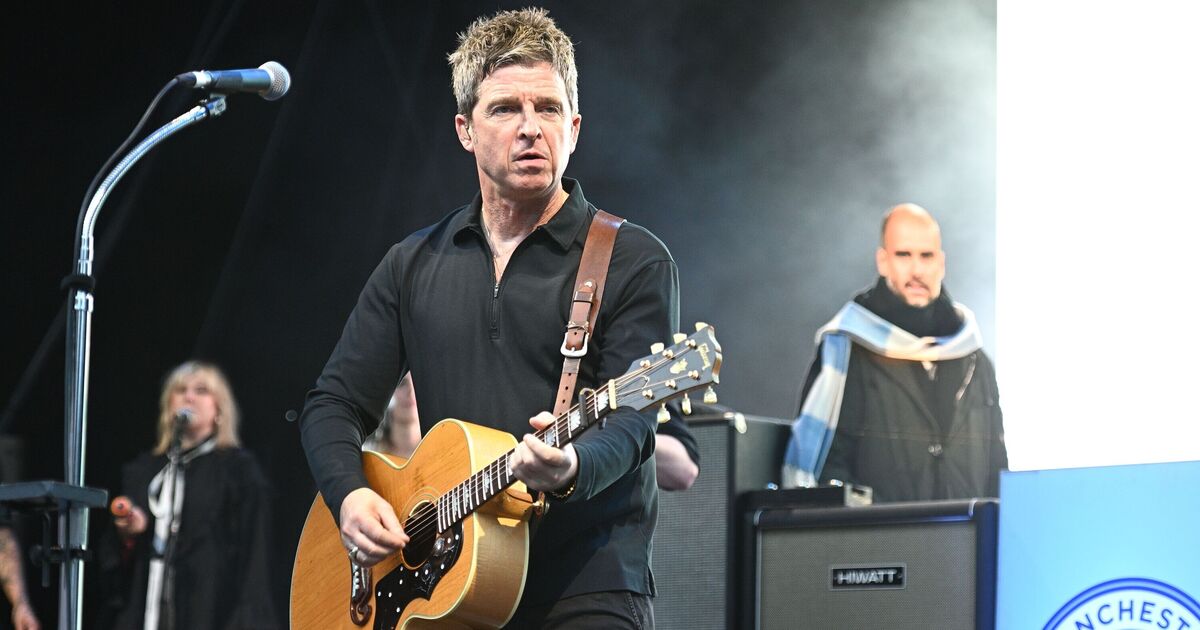 Oasis LIVE - Noel and Liam Gallagher fans set new | UK News