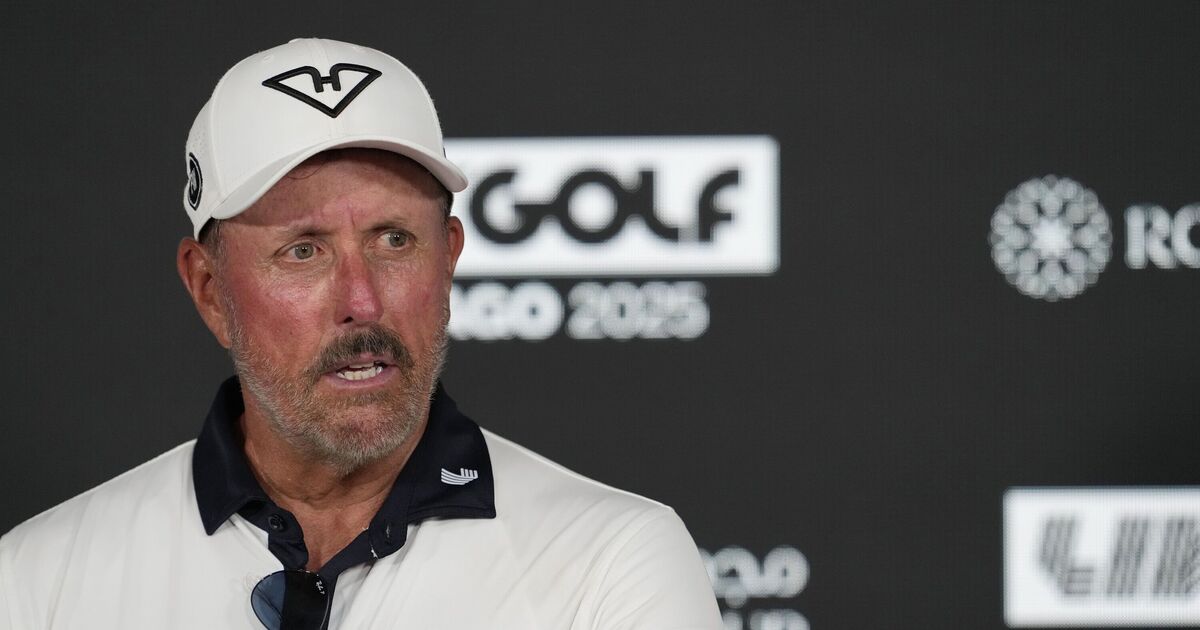 Phil Mickelson makes his feelings clear on fans at | Golf News