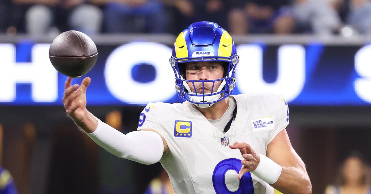 Rams QB Matthew Stafford visits back specialist,