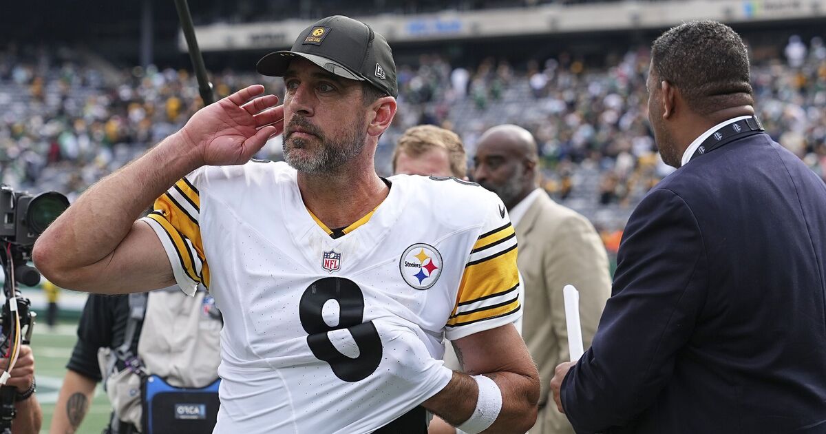 Aaron Rodgers has perfect reply to FOX NFL star | NFL News