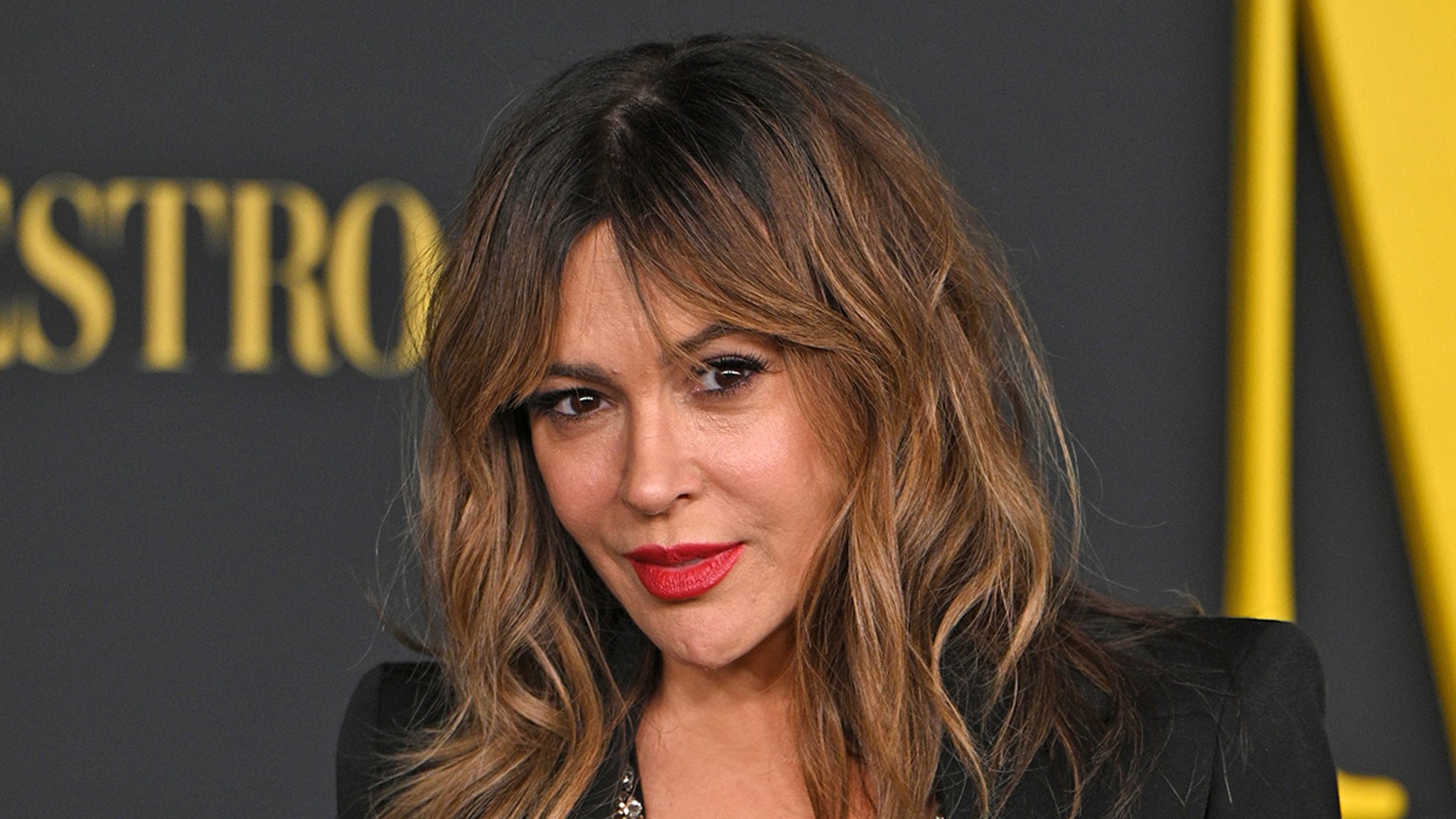 Alyssa Milano Removes Breast Implants to Free Body