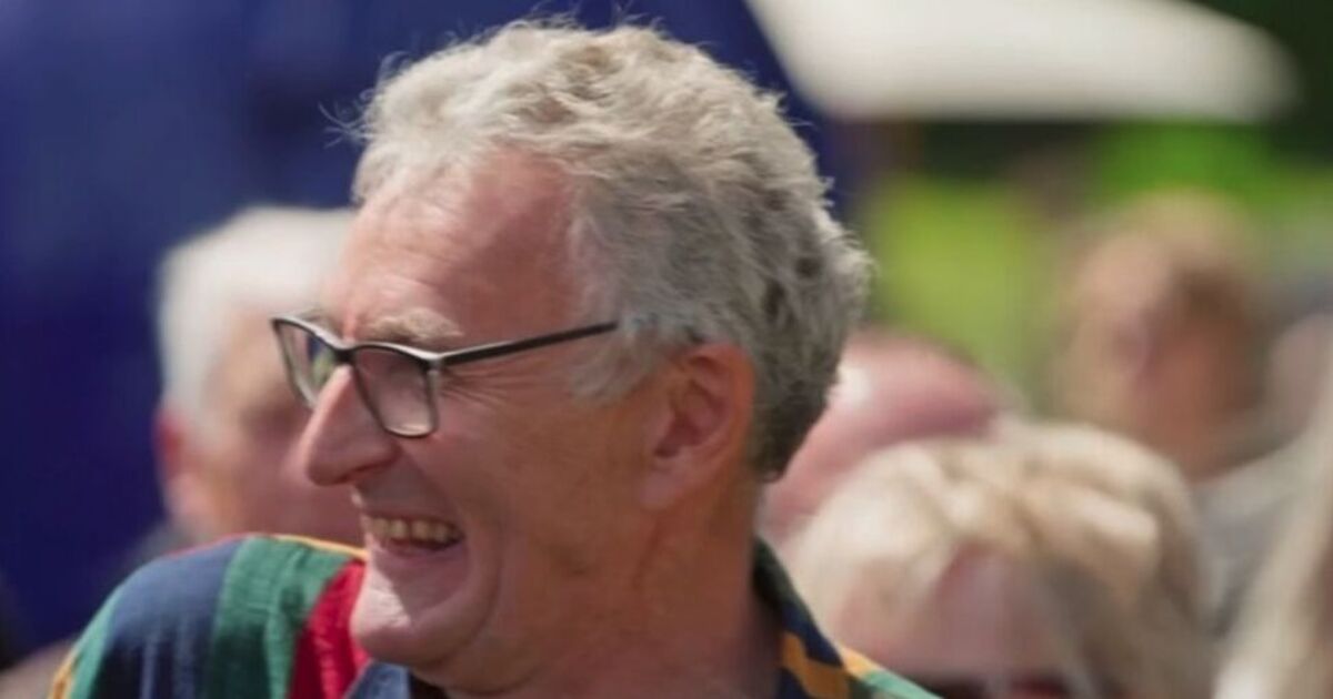 Antiques Roadshow guest 'flabbergasted' as £20 item | UK News