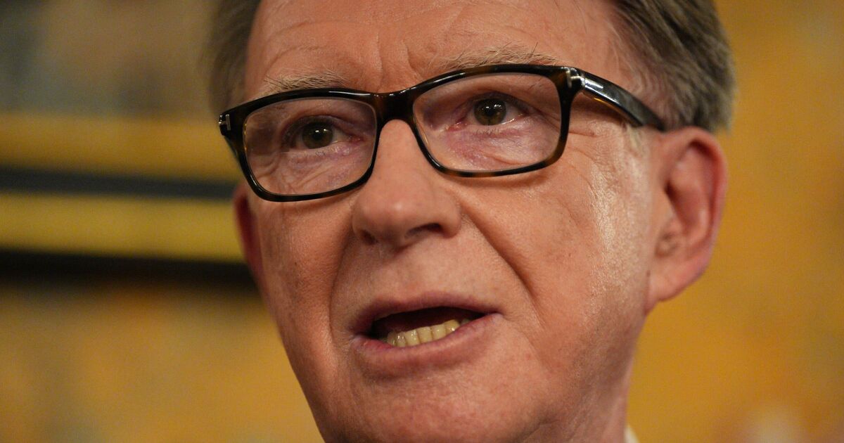 Calls to deport UK’s ambassador to US after letter
