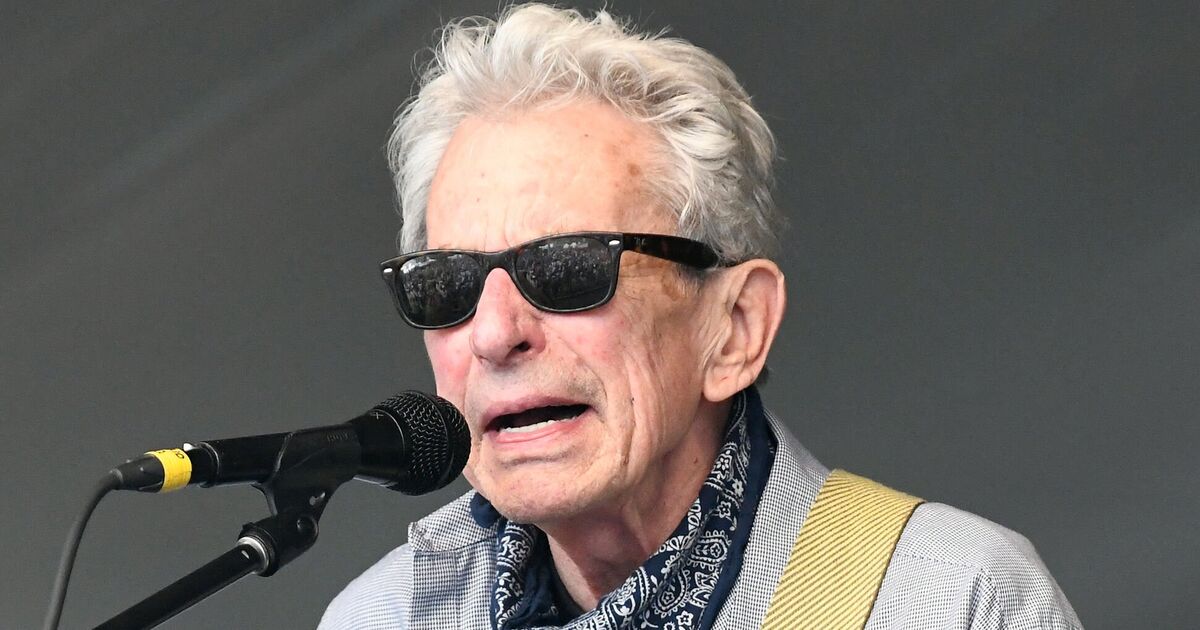 Country singer reveals devastating health diagnosis - | Music News