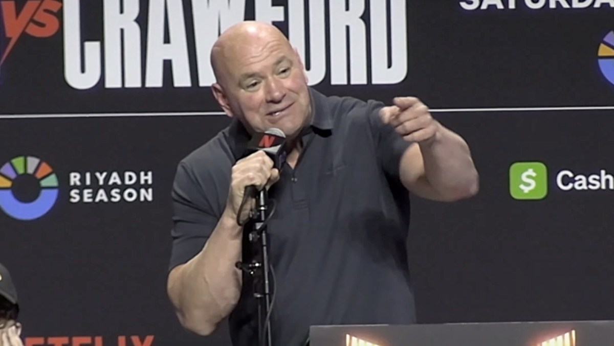 Dana White shuts down reporter after Ali Act