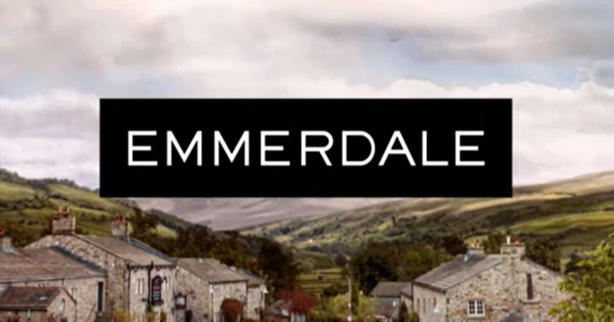 Emmerdale star breaks silence on father's 17-year drug | UK News