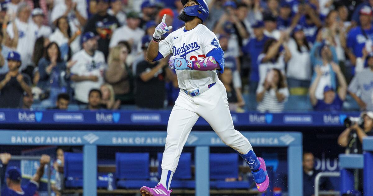 Emmet Sheehan, Teoscar Hernández help Dodgers
