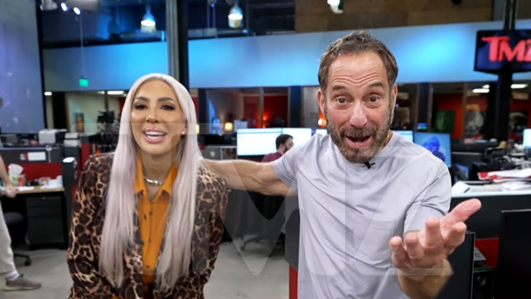 Farrah Abraham Crashes GWN Livestream, Hypes