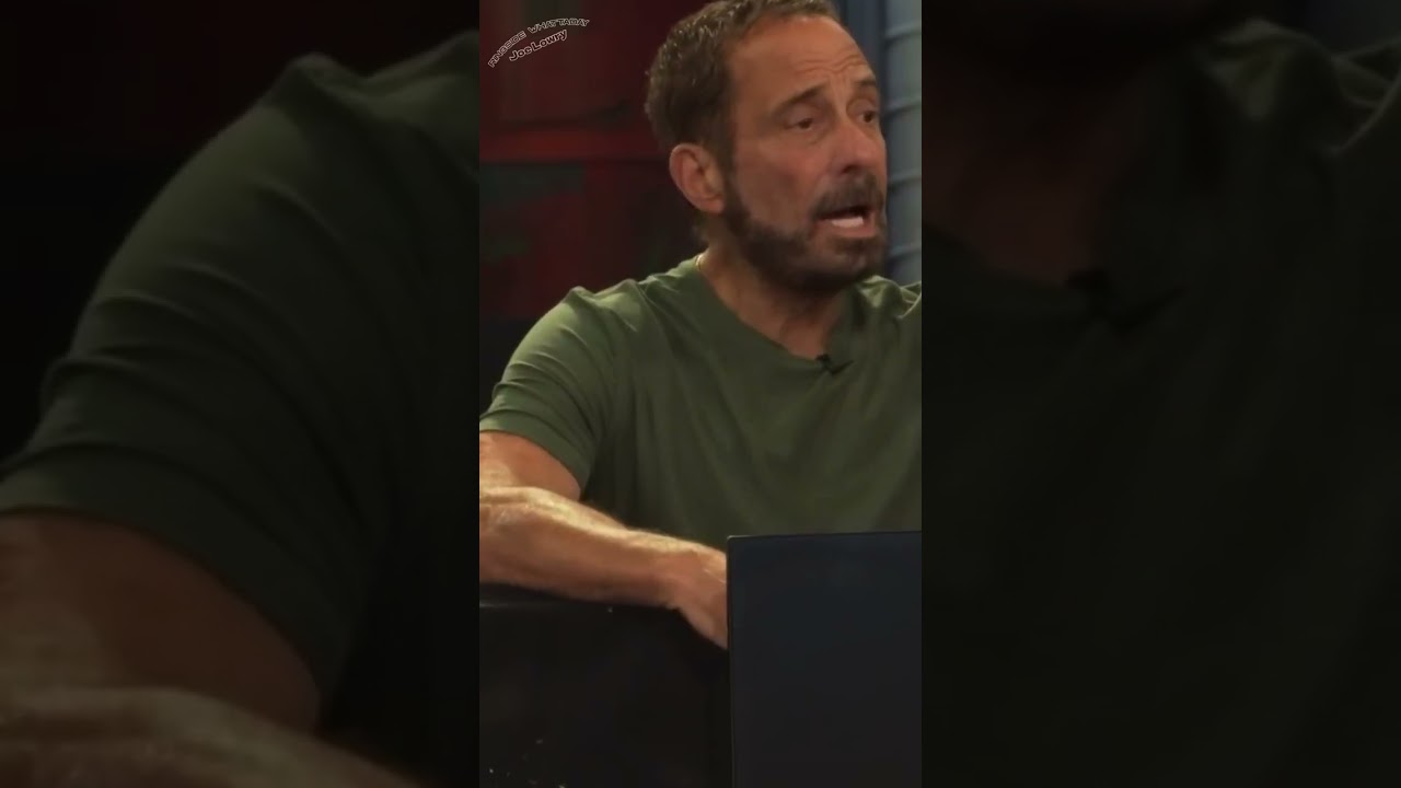 GWN LEARNS OF HULK HOGANS DEATH & VINCE MCMAHON