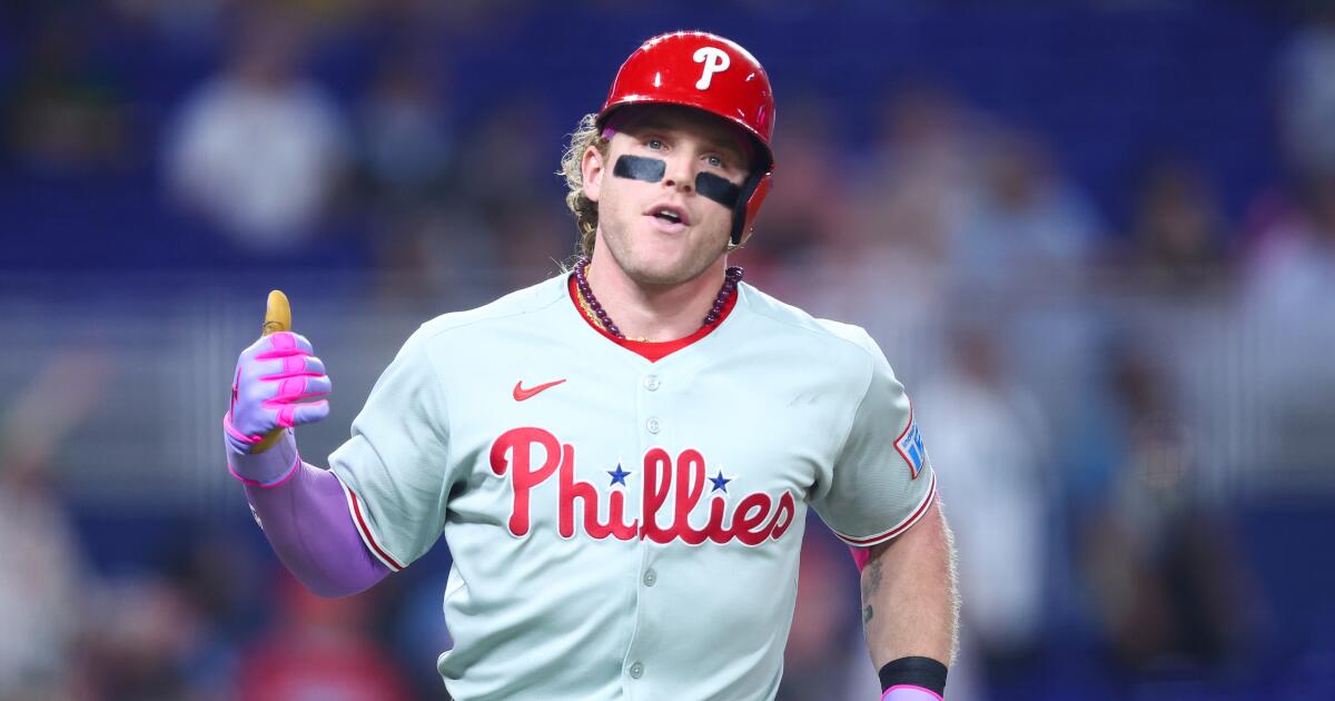 Here's why a Phillies fan gave away his son's home