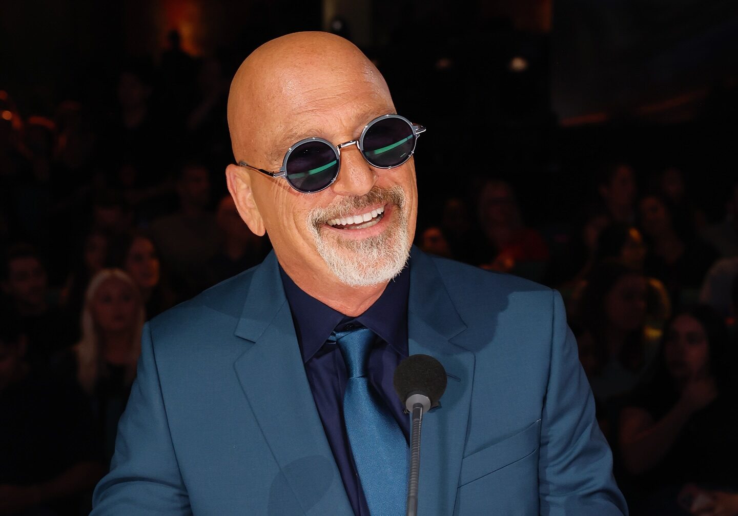 Howie Mandel Awards Golden Buzzer To Team Recycled | Gossip Wire News