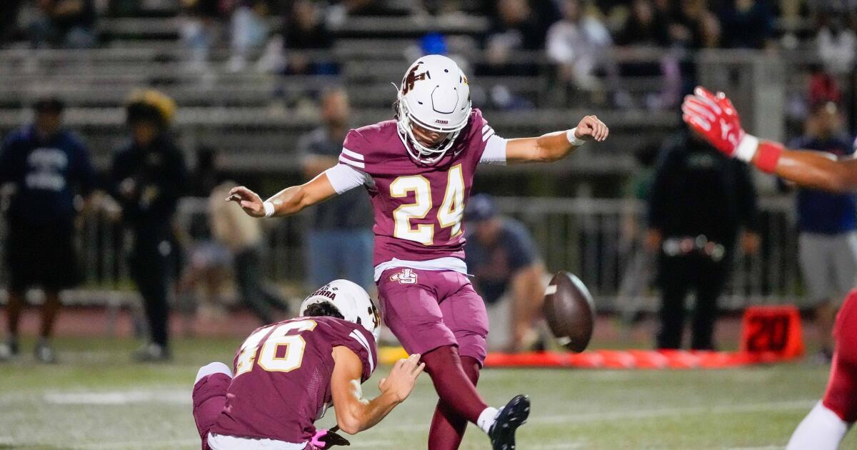 Kicker Noah Thayer of JSerra has field goals of