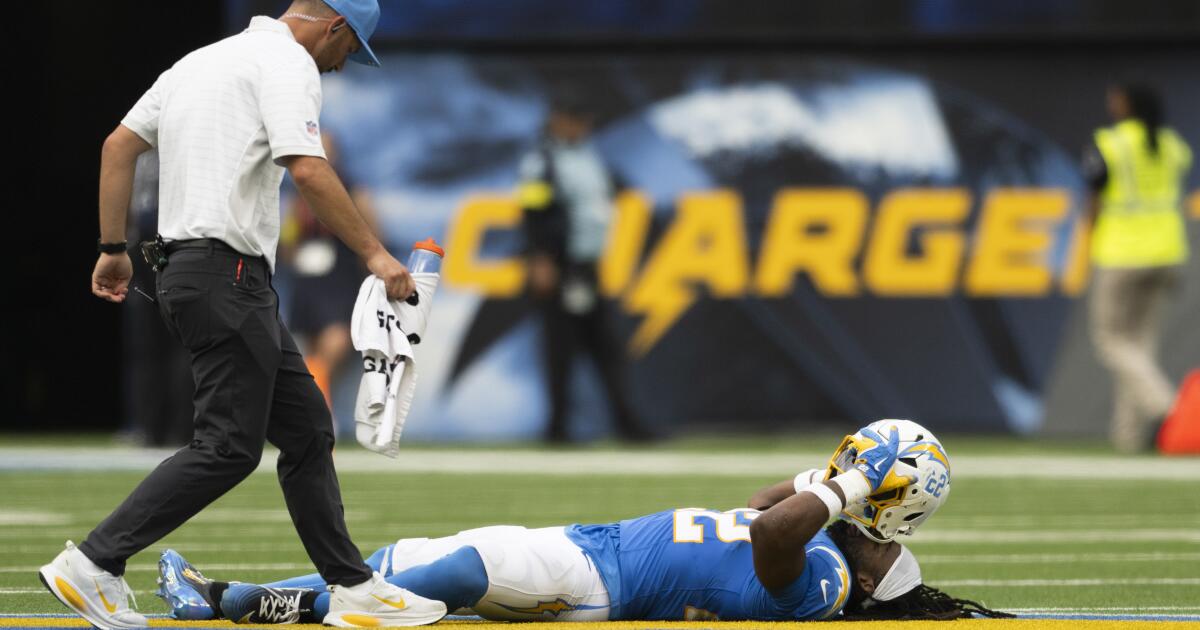 Omarion Hampton set for bigger Chargers role with