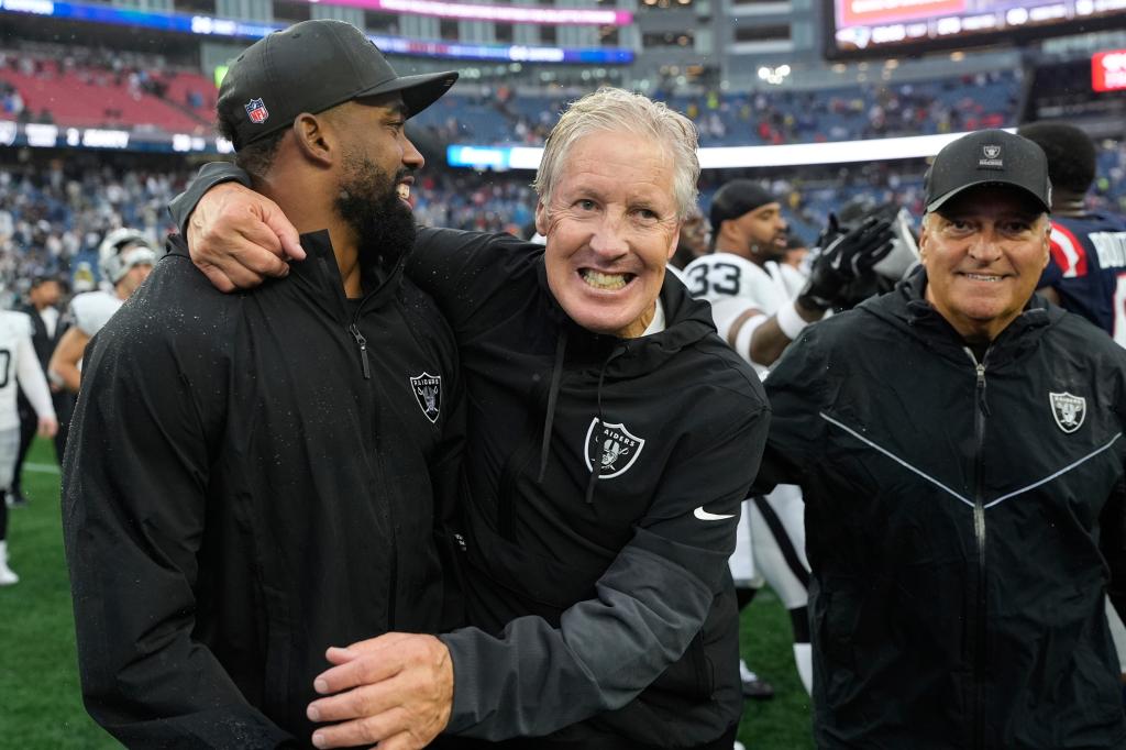 Pete Carroll smashed whiteboard to fire up Raiders | Sports News