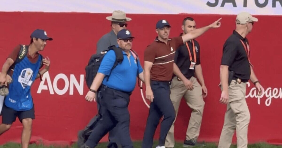Rory McIlroy points out to heckling fans the one | Golf News