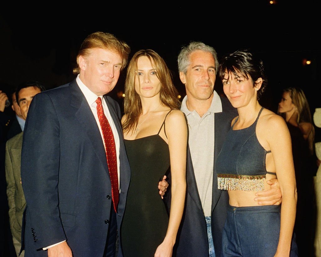 Sicko Mode: Donald Trump Allegedly Sent And Signed | Gossip Wire