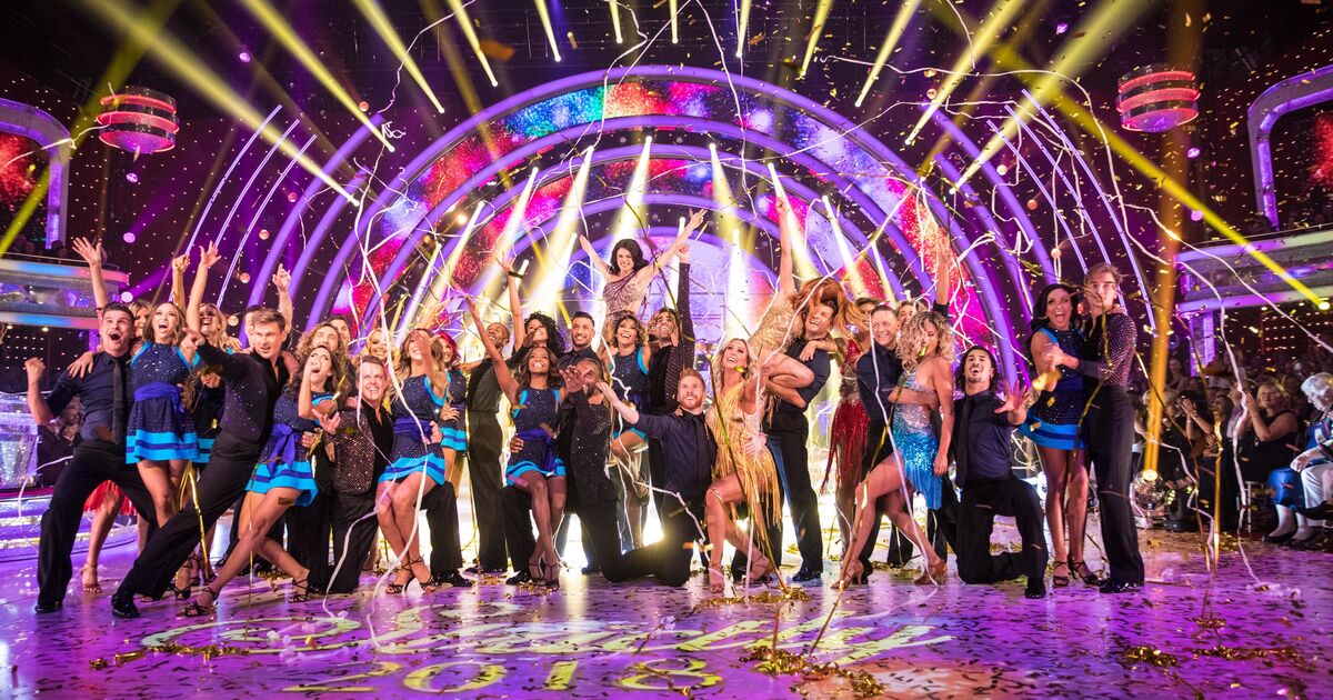 Strictly star dealt devastating blow just hours before | UK News