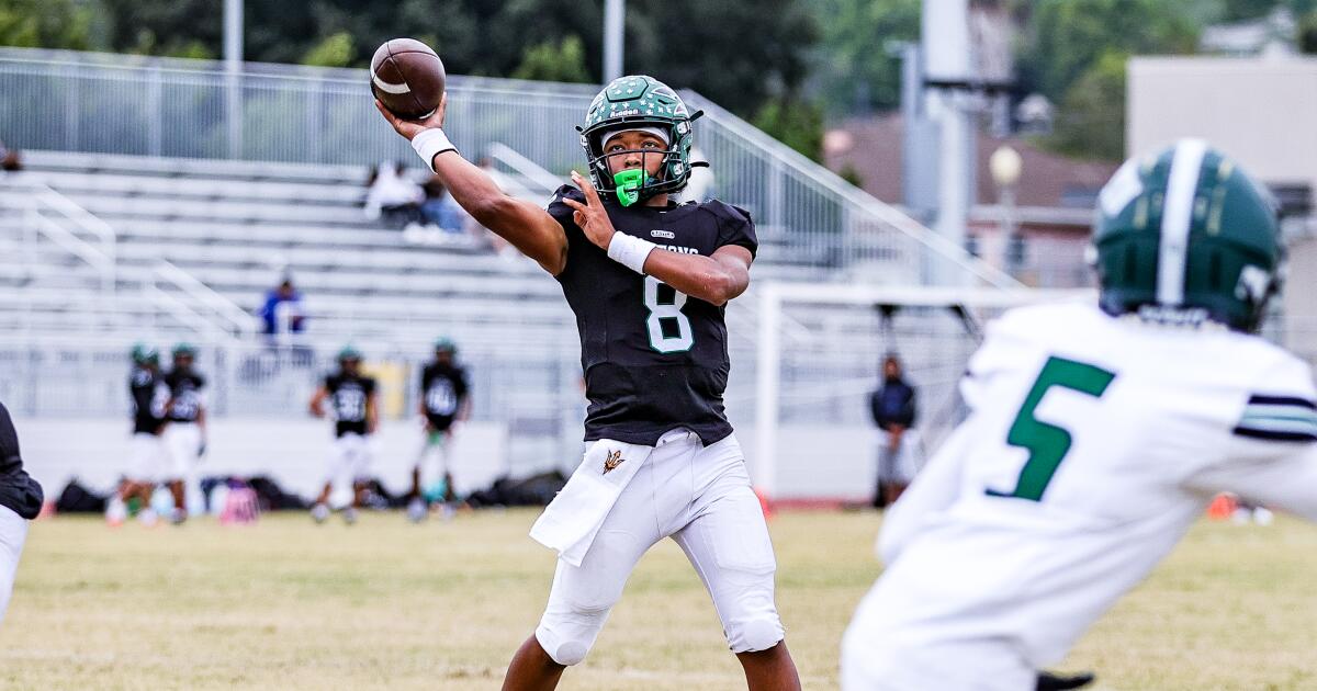 Taylor Lee of Oxnard Pacifica has 19 TD passes in