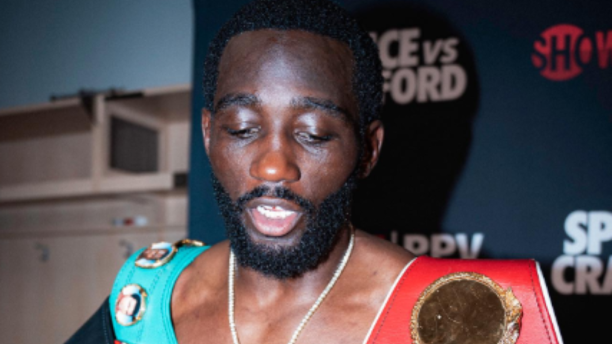 Terence Crawford held at gunpoint following
