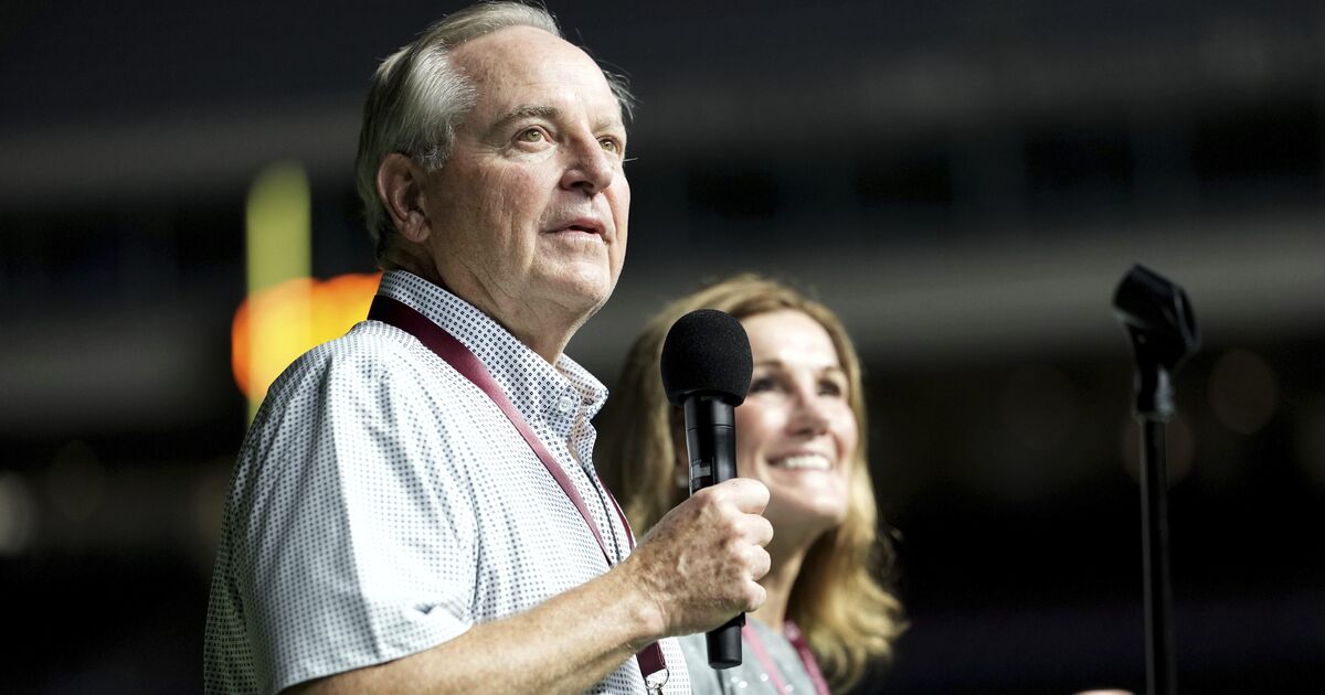Texas A&M University president to step down after | Political News