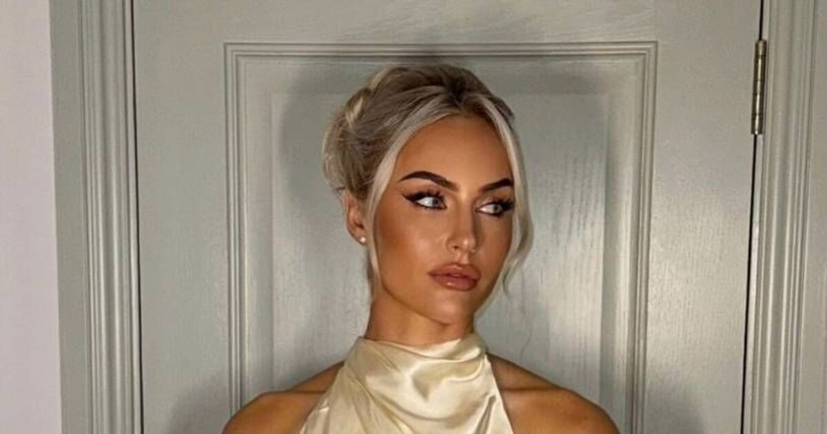 Trump banquet mystery blonde beauty breaks silence | Golf News