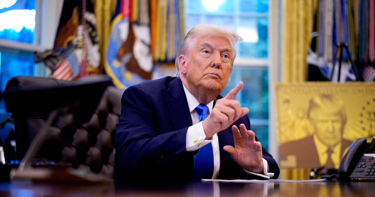 White House clarifies H-1B visa rules after | Political News