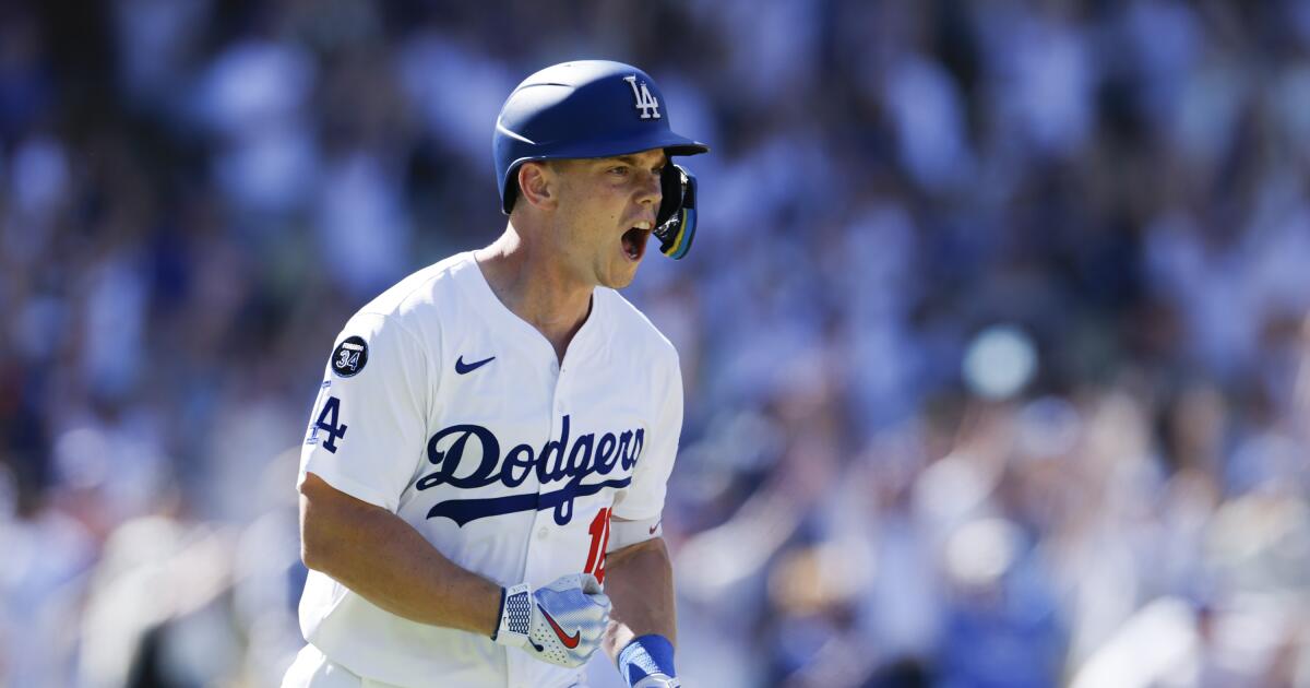 Will Smith's walk-off home run rescues Dodgers