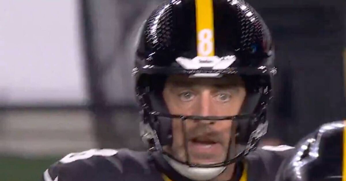 Angry Aaron Rodgers snaps at Steelers team-mate | NFL News