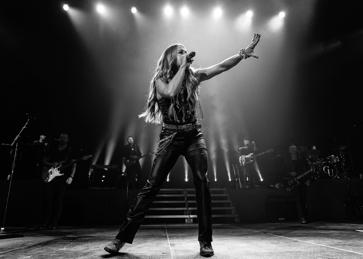 Carrie Underwood Brings Late Night Madness To | Gossip Wire News