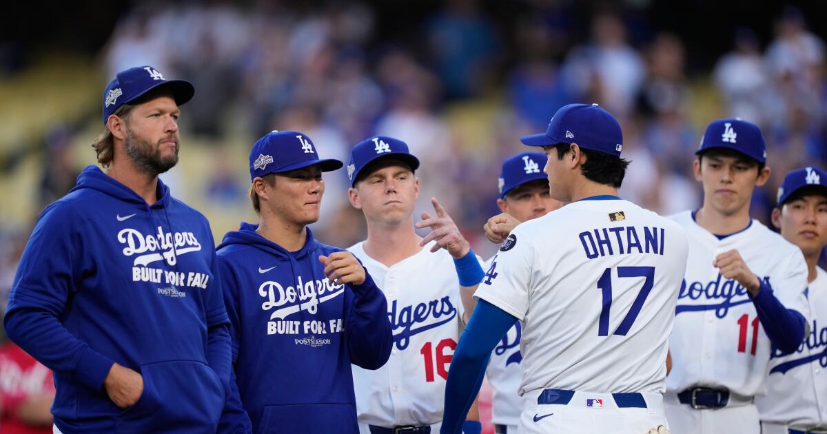 Clayton Kershaw added to Dodgers' NLDS roster,