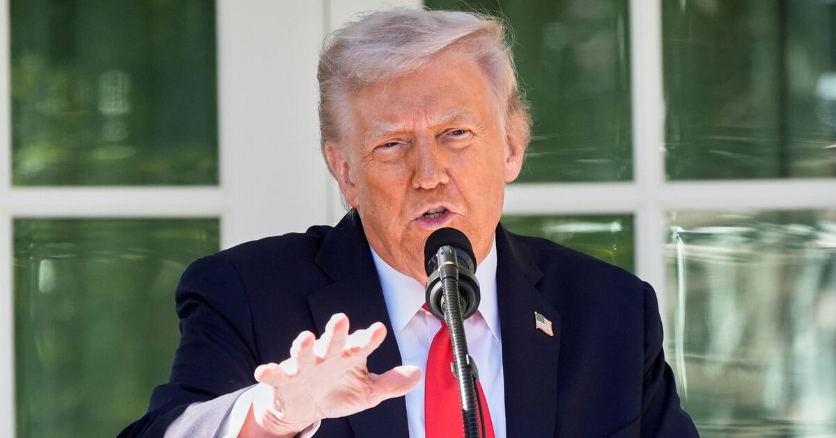 Donald Trump's 9-word 'warning' to staff spotted | Political News