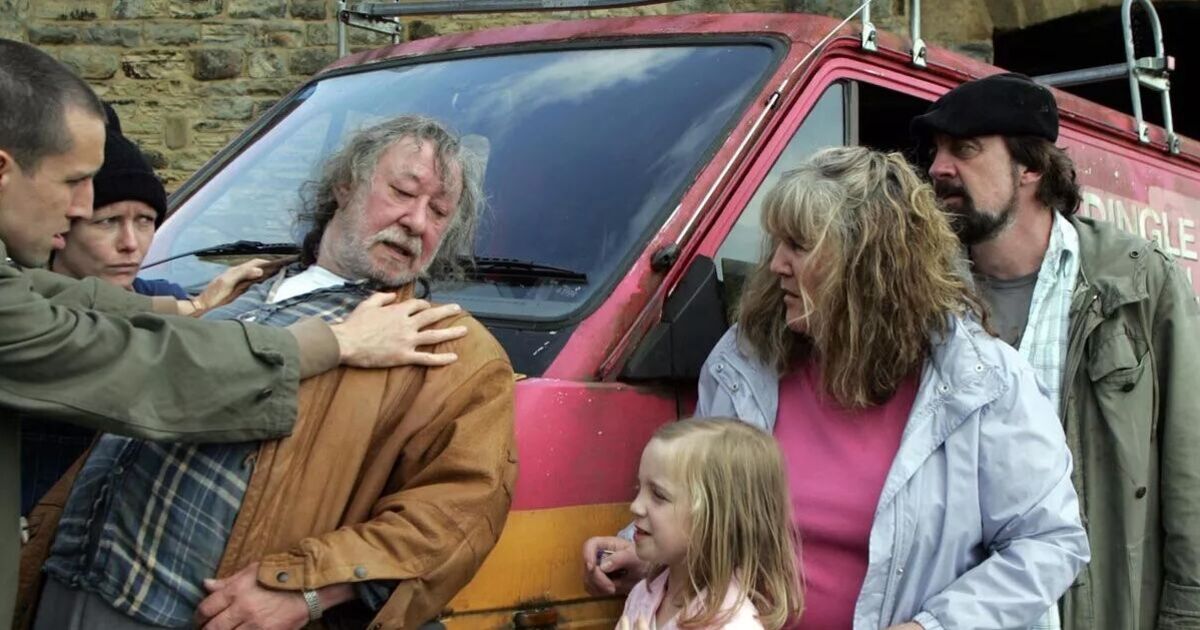 Emmerdale icon living in caravan before tragic death as | UK News