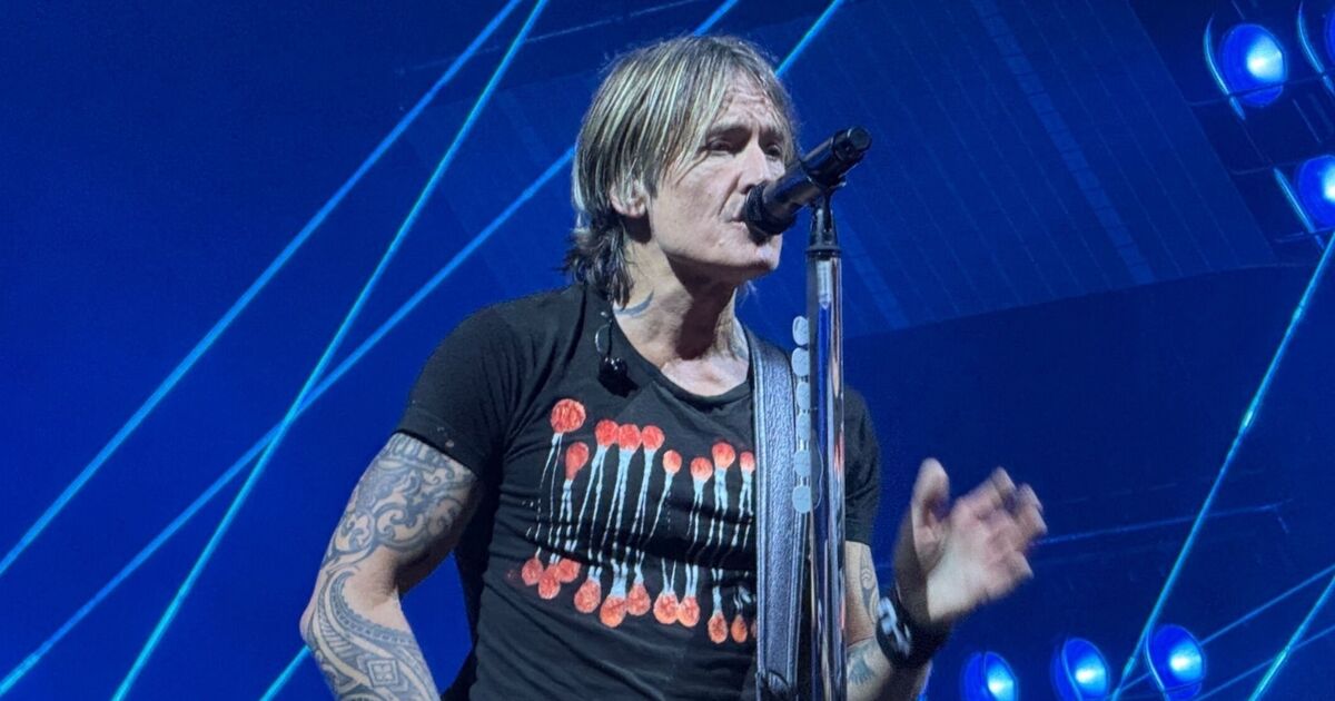 Keith Urban returns to the stage after Nicole Kidman | Music News