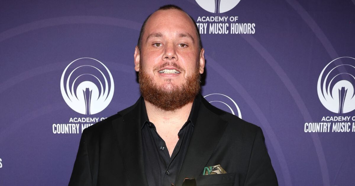 Luke Combs drops big news but some fans have been left | Music News