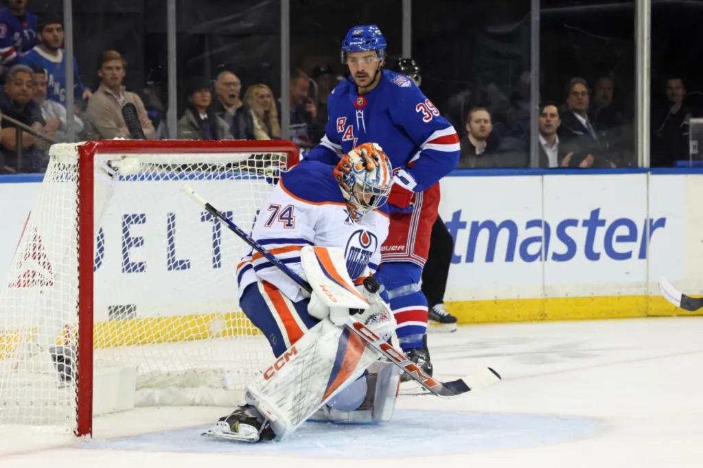 Rangers' towering fourth line puts together solid | Sports News