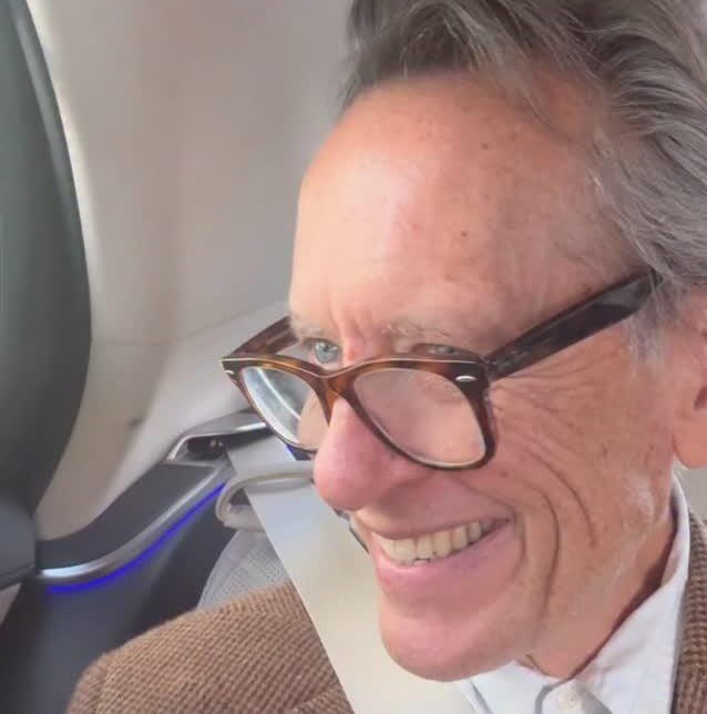 Richard E. Grant Sings Frank Sinatra On A Solo | Gossip Wire News
