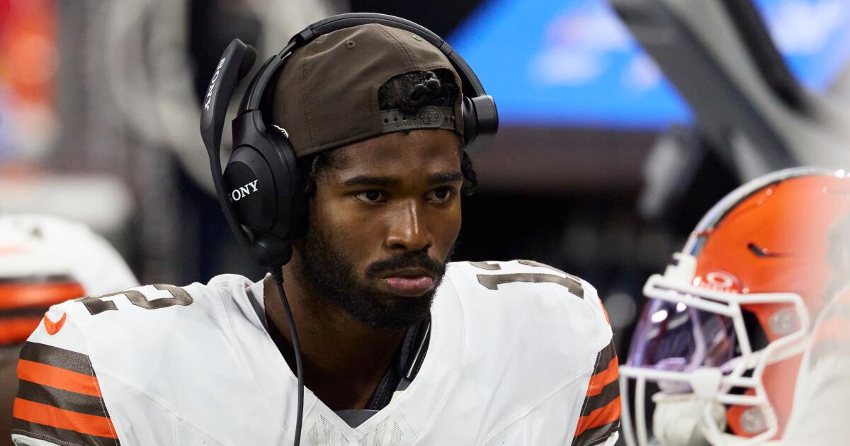 Shedeur Sanders mutes himself, literally, on