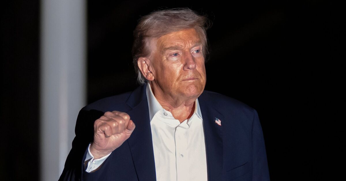 Trump praised by Kamala Harris,Bill Clinton and