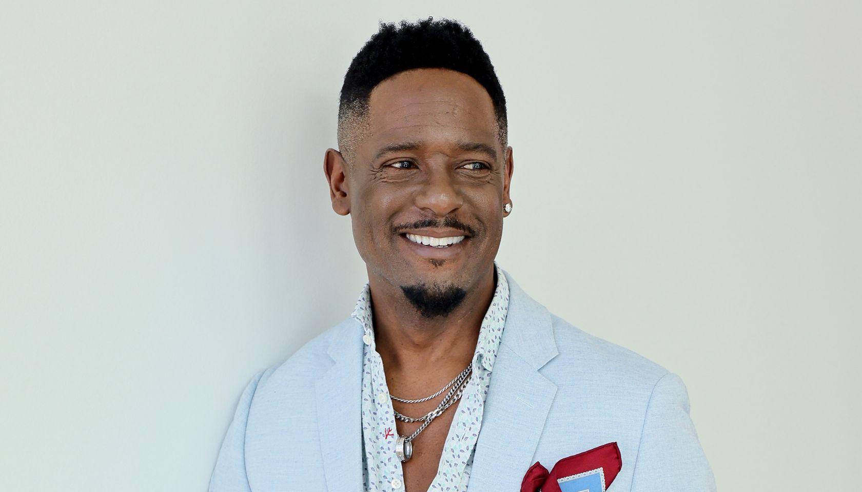 Givin’ ‘Em The Blu’s! A Gallery Of Swoon-Worthy | Gossip Wire