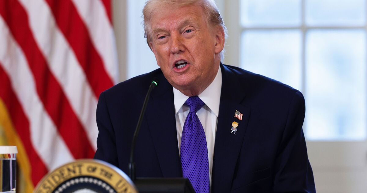 Gossip Wire News halted for breaking news alert as Donald Trump | UK News