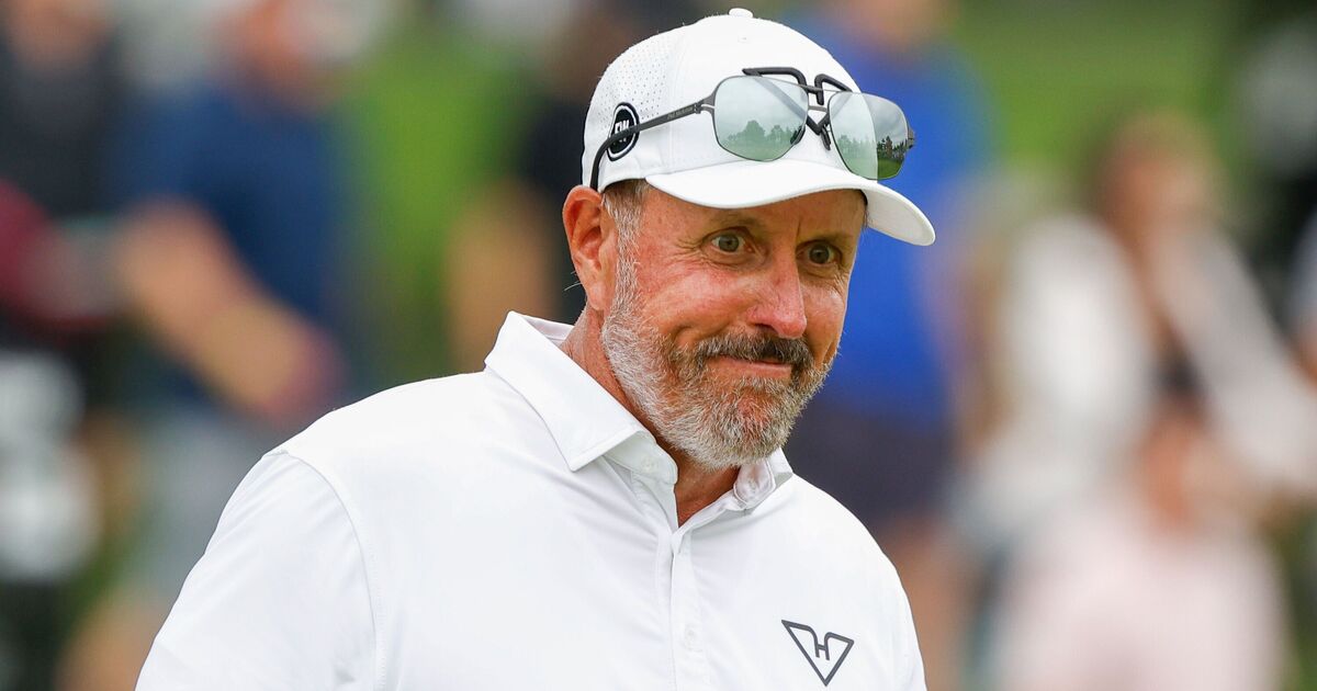 Phil Mickelson convinces top golf prospect to make | Golf News